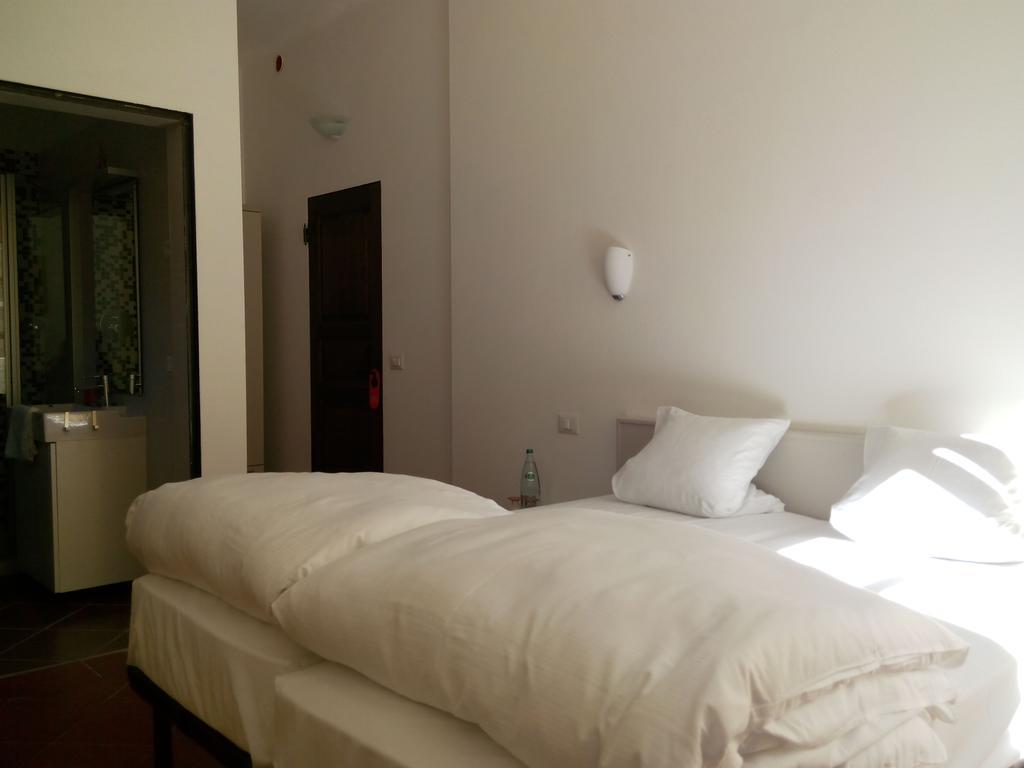 كانوبيو Casa Baroli B&B الغرفة الصورة