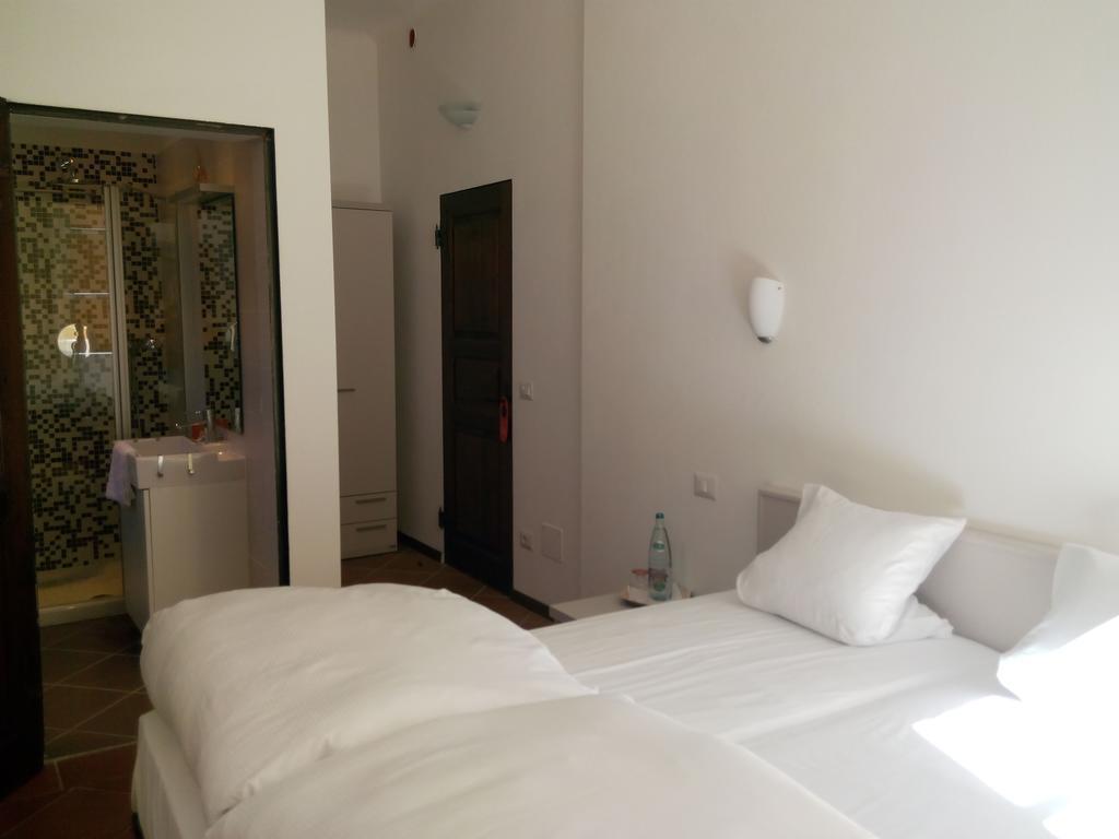 كانوبيو Casa Baroli B&B الغرفة الصورة